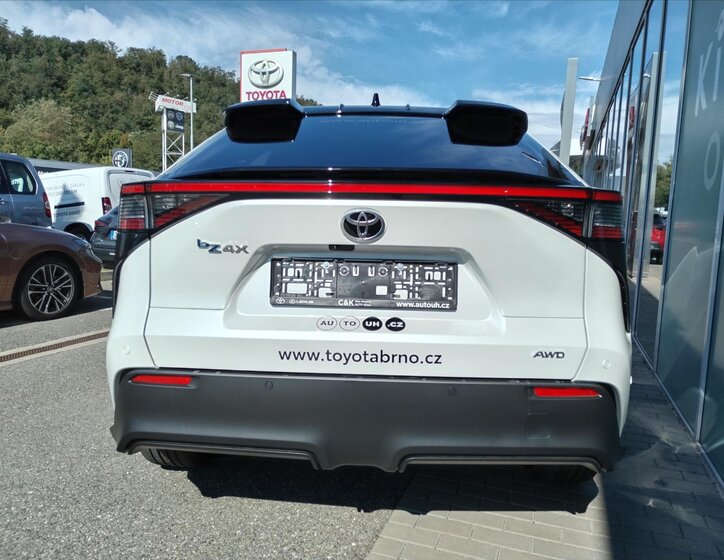 Toyota bZ4X SUV / Terénní 0,0 160 kw