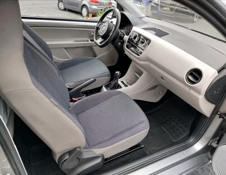 Volkswagen up! 24