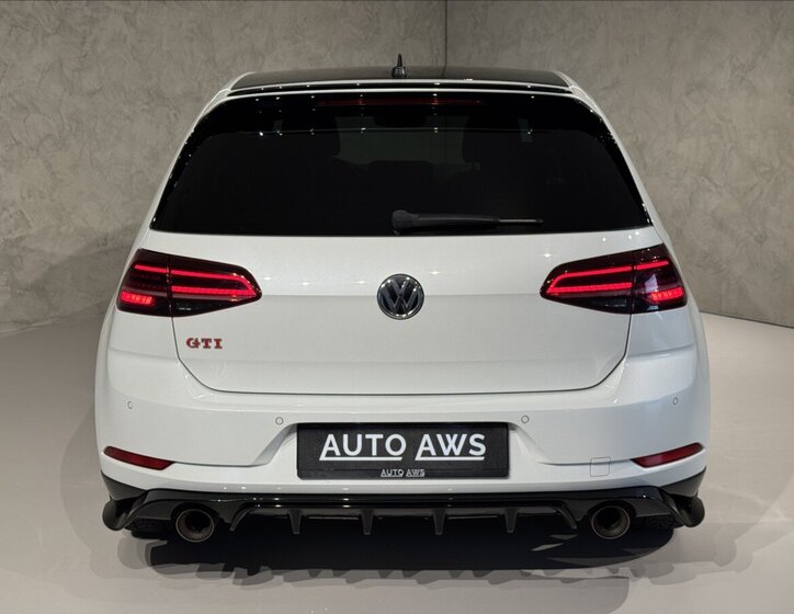 Volkswagen Golf Hatchback 2,0 l 213 kw