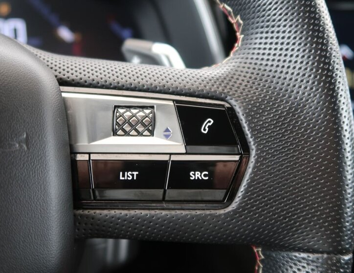 DS Automobiles DS7 Crossback SUV / Terénní 1,6 l 133 kw