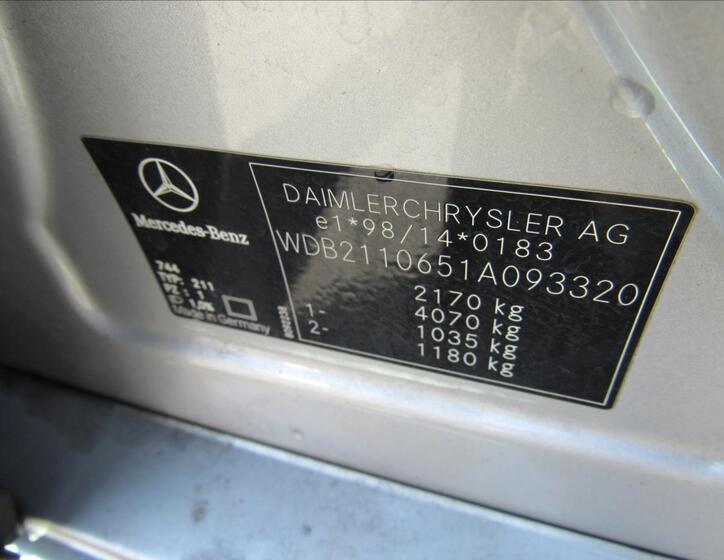 Mercedes-Benz Třídy E 27