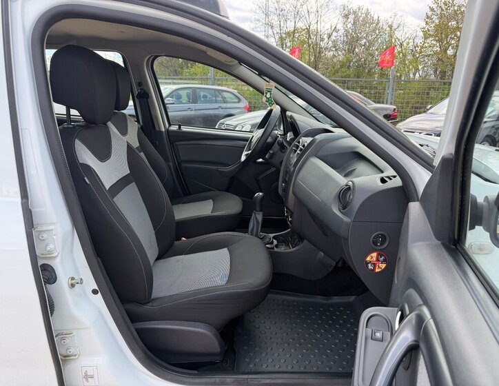 Dacia Duster SUV / Terénní 1,6 l 84 kw