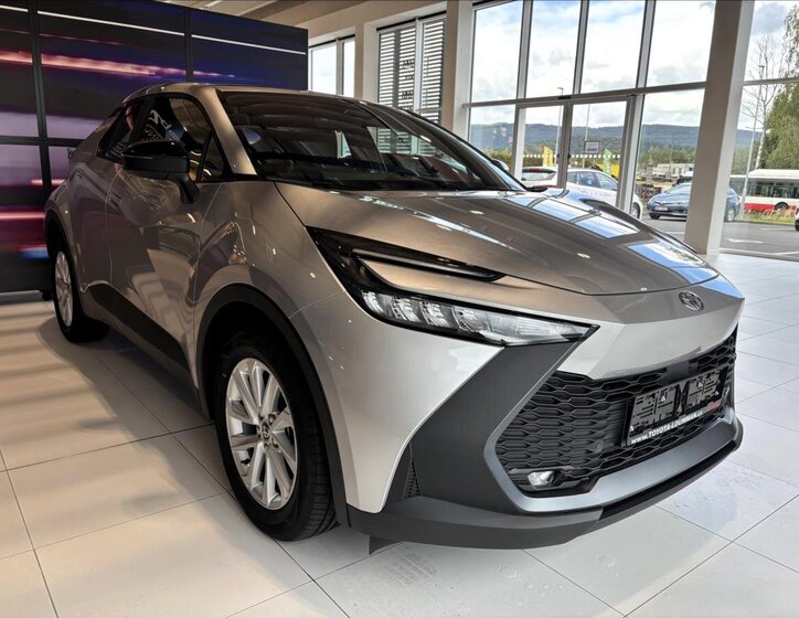 Toyota C-HR 1