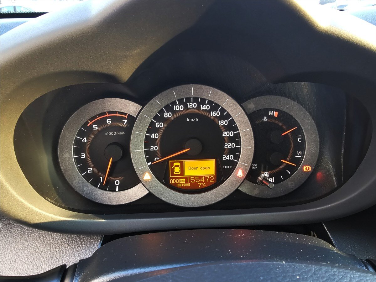 Toyota RAV4 Kombi 2,2 l 110 kw