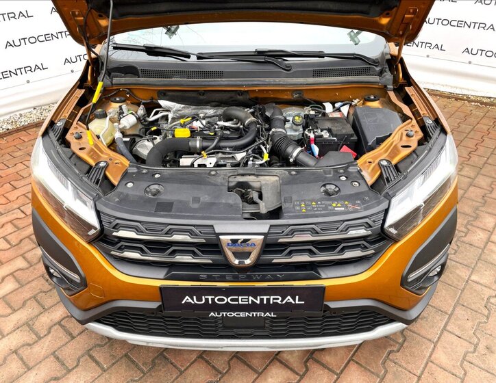 Dacia Sandero Hatchback 999,0 67 kw