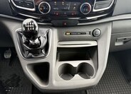 Ford Tourneo Custom 27