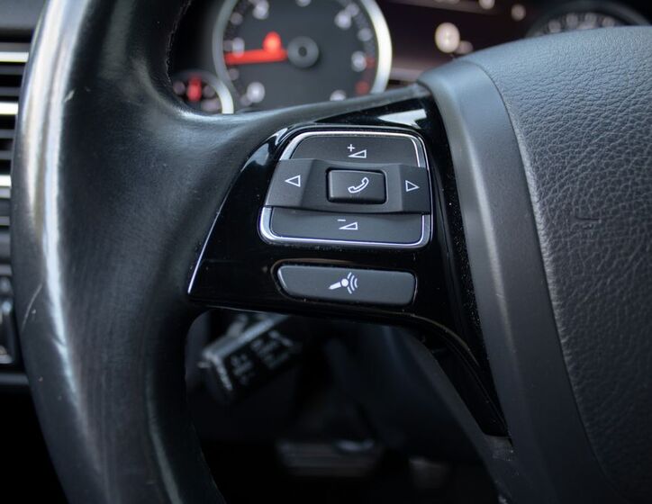 Volkswagen Touareg 15