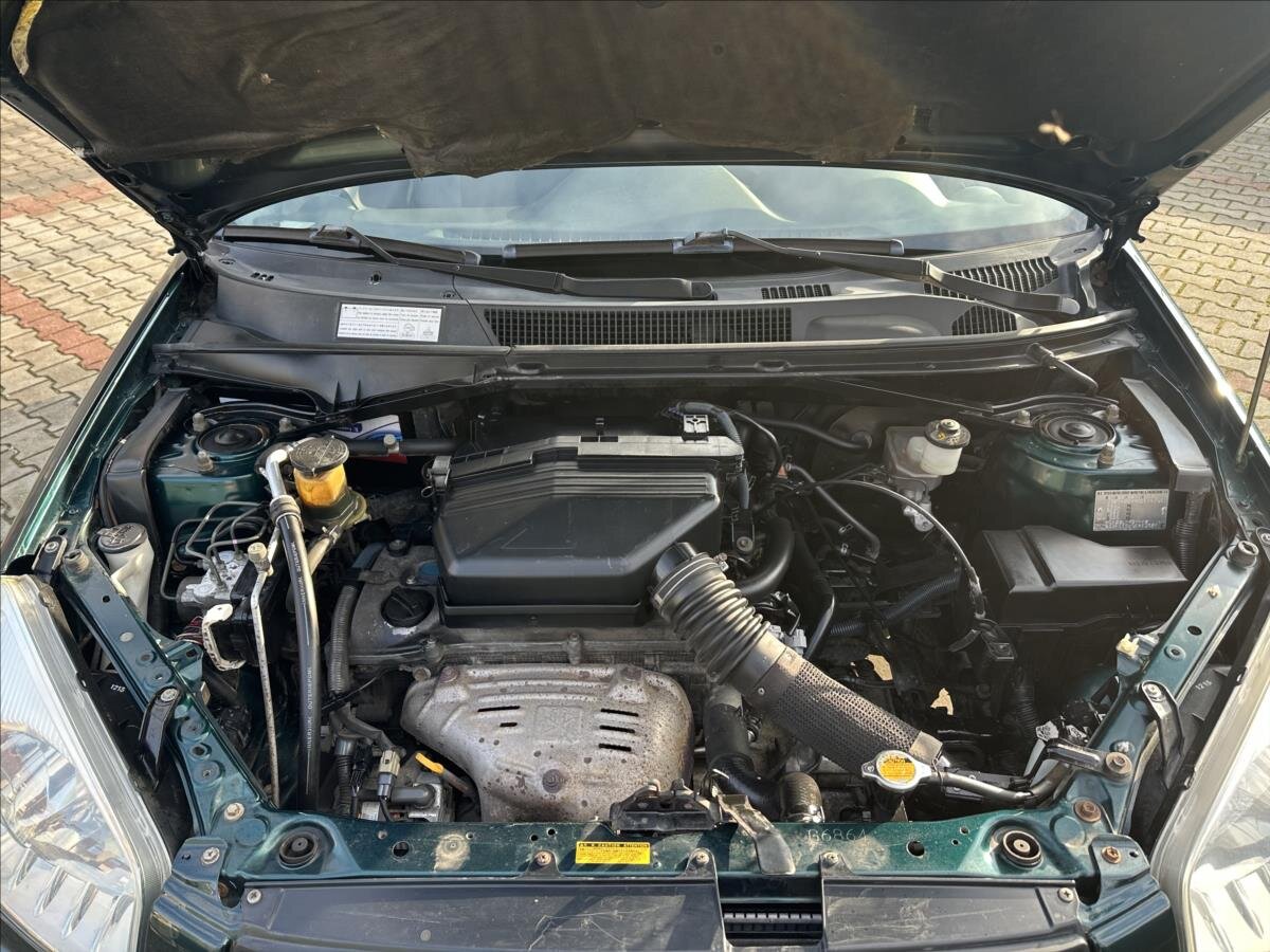 Toyota RAV4 SUV 2,0 l 110 kw