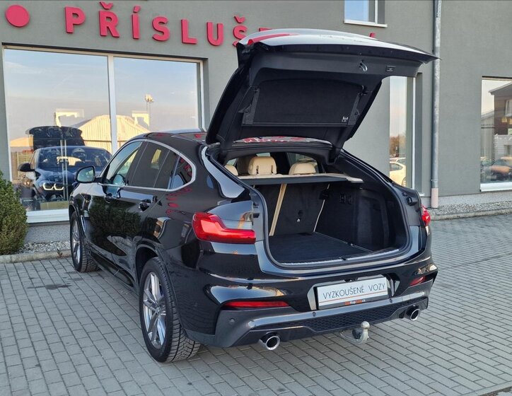 BMW X4 SUV / Terénní 3,0 l 210 kw