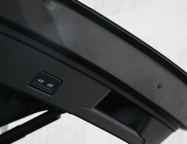 Volkswagen Touareg SUV / Terénní 3,0 l 210 kw