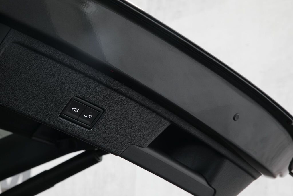 Volkswagen Touareg SUV / Terénní 3,0 l 210 kw