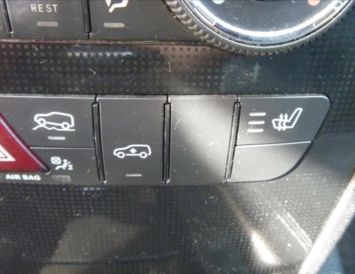 Mercedes-Benz Třídy M 27