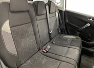 Peugeot 2008 8