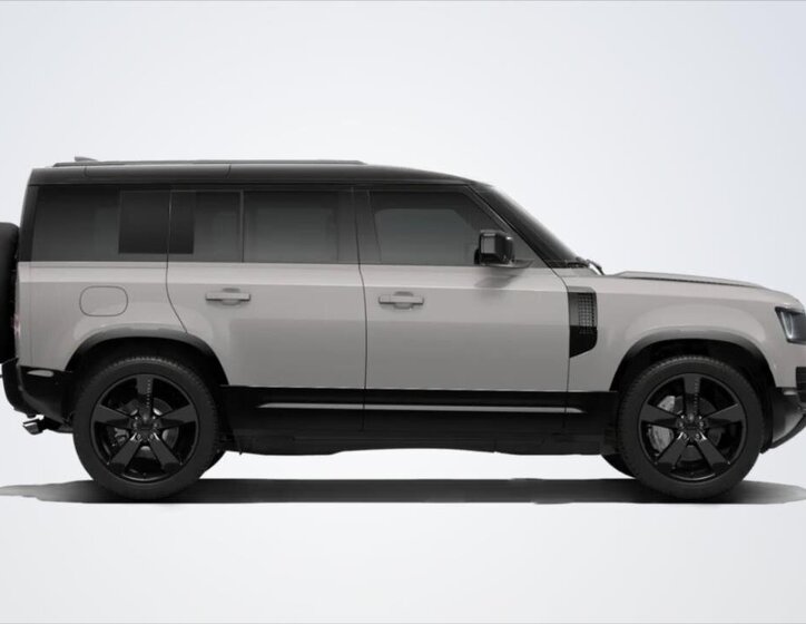 Land Rover Defender 2