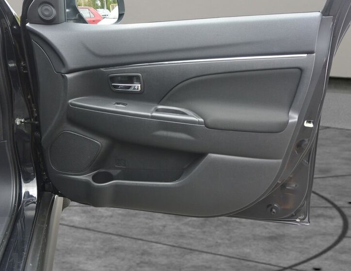 Mitsubishi ASX SUV / Terénní 1,8 l 110 kw