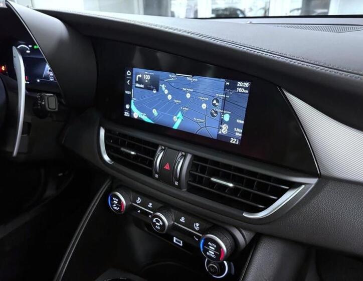 Alfa Romeo Giulia 11