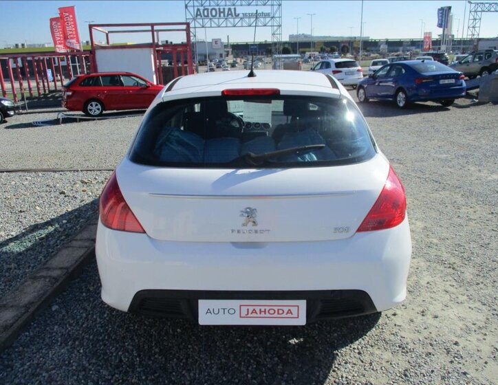 Peugeot 308 Hatchback 1,6 l 68 kw