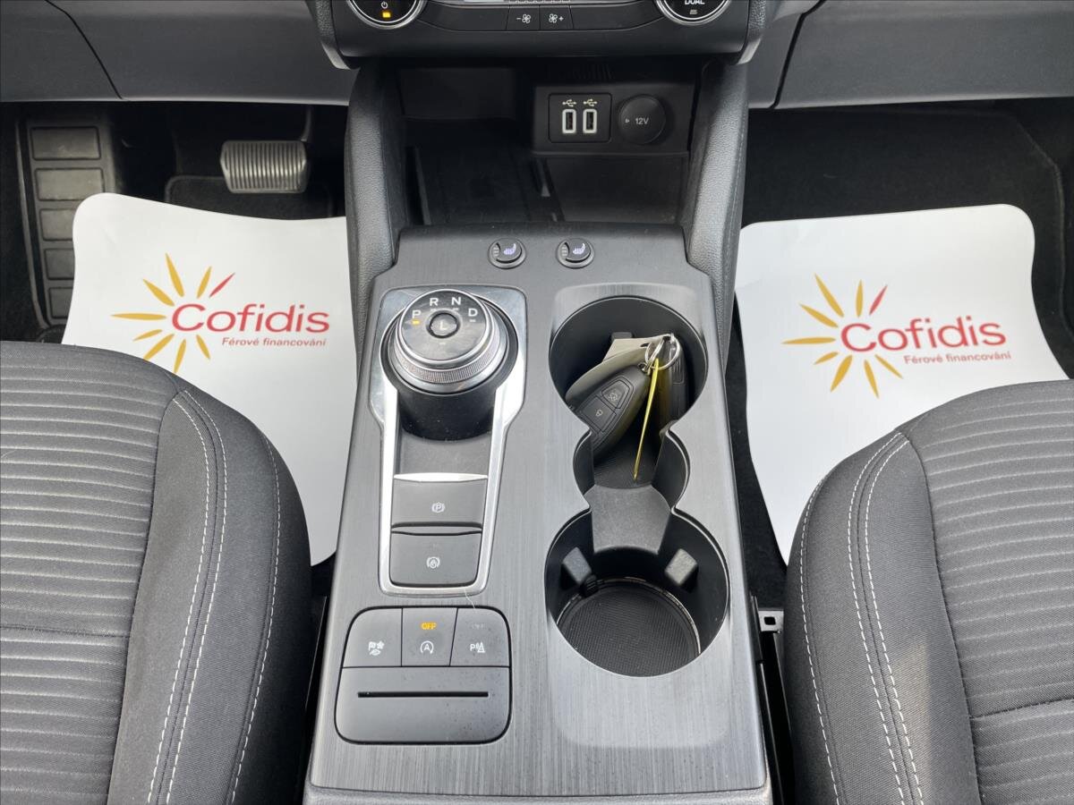 Ford Kuga SUV / Terénní 1,5 l 88 kw