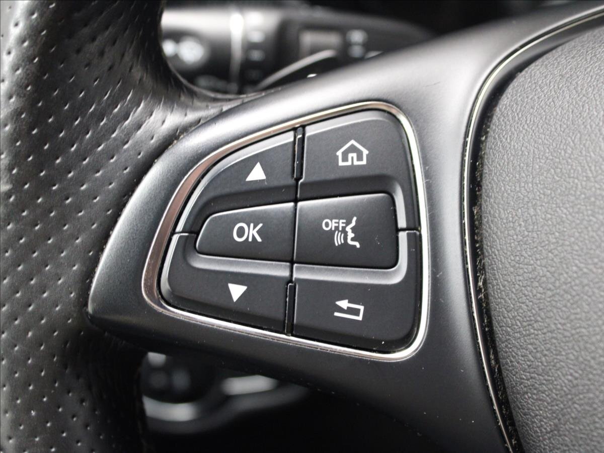 Mercedes-Benz Třídy V Kombi 2,1 l 140 kw