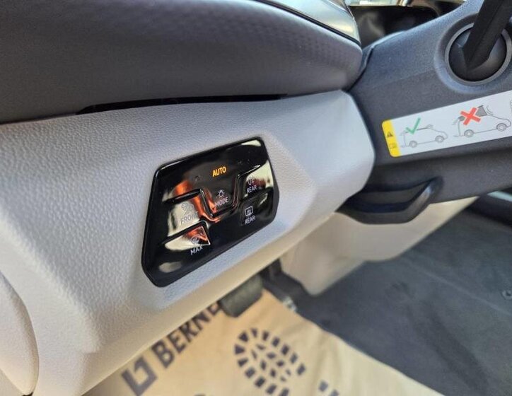 Volkswagen California VAN-Minibus 2,0 l 110 kw