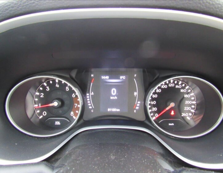 Jeep Compass SUV 1,4 l 103 kw