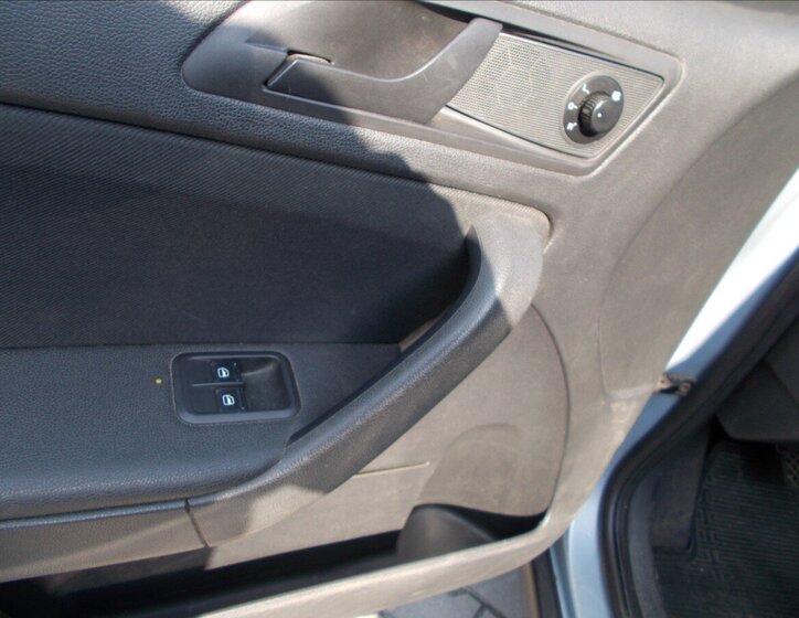 Škoda Yeti SUV / Terénní 1,2 l 77 kw