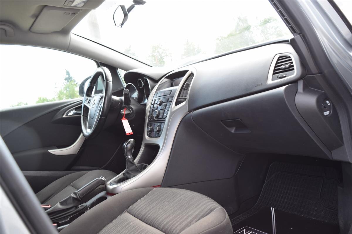 Opel Astra Kombi 1,7 l 81 kw