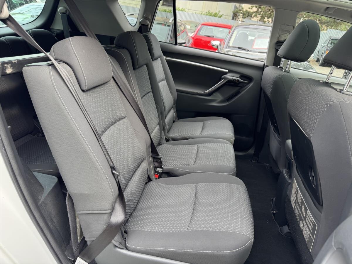 Toyota Verso MPV 2,0 l 91 kw