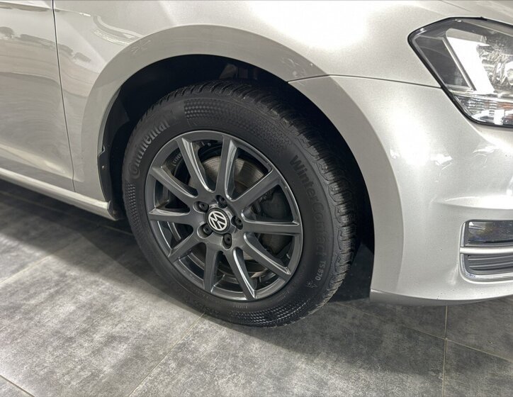 Volkswagen Golf Kombi 2,0 l 110 kw