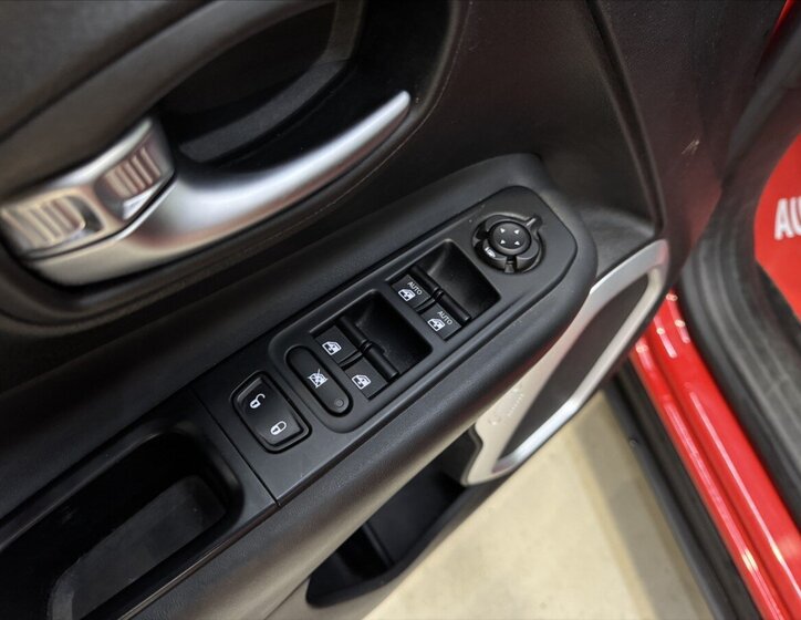 Jeep Renegade SUV 1,4 l 125 kw