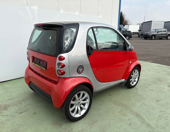 Smart Fortwo Kupé 698,0 45 kw