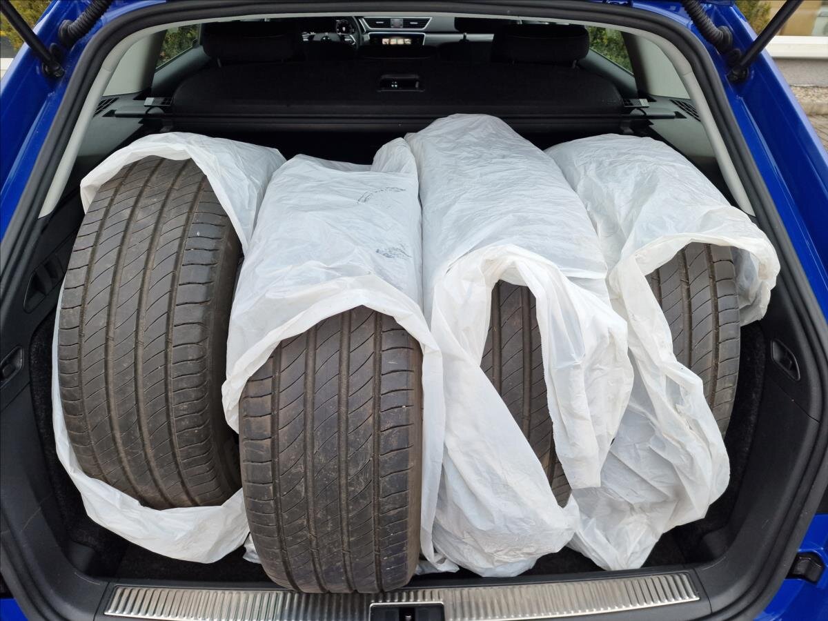 Škoda Superb Kombi 1,5 l 110 kw