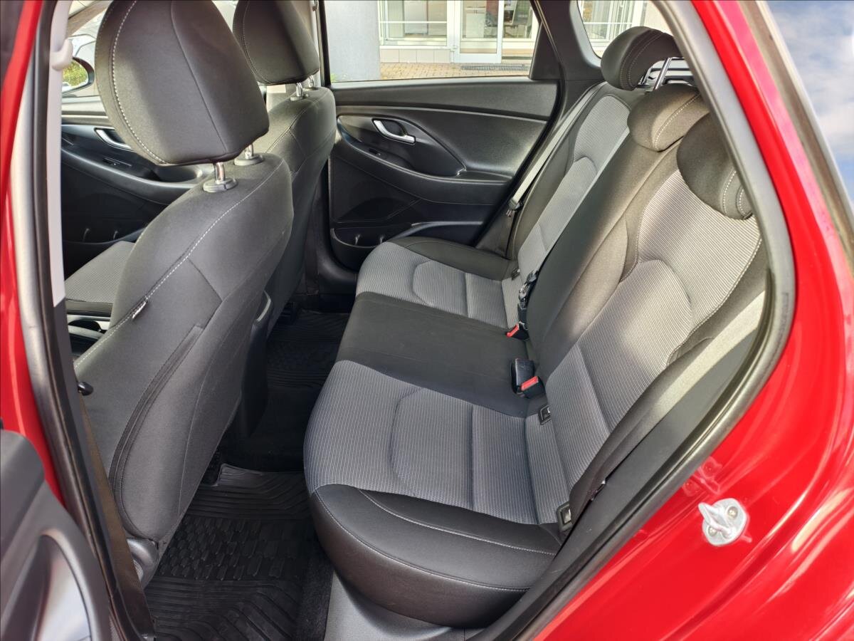 Hyundai i30 Kombi 998,0 88 kw