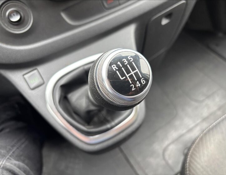 Renault Trafic Skříň 2,0 l 88 kw