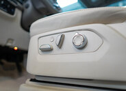 Cadillac Escalade 19