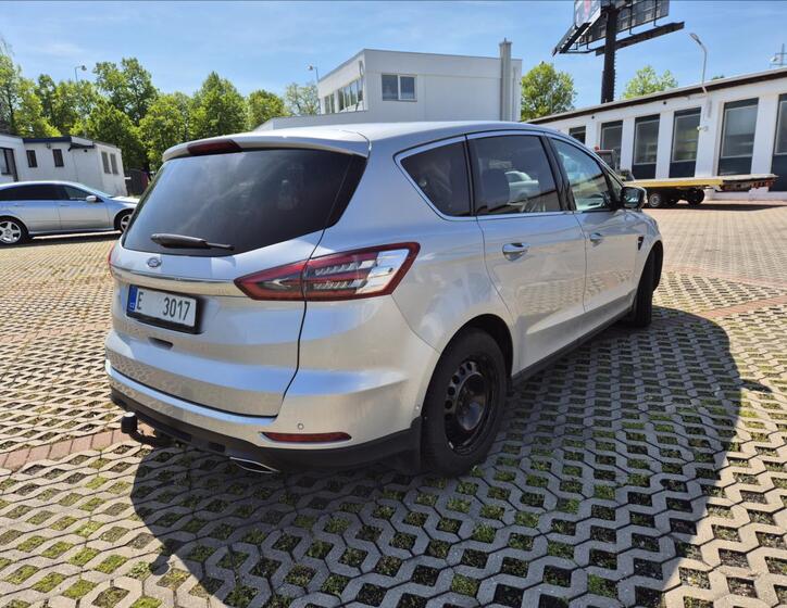 Ford S-MAX 4