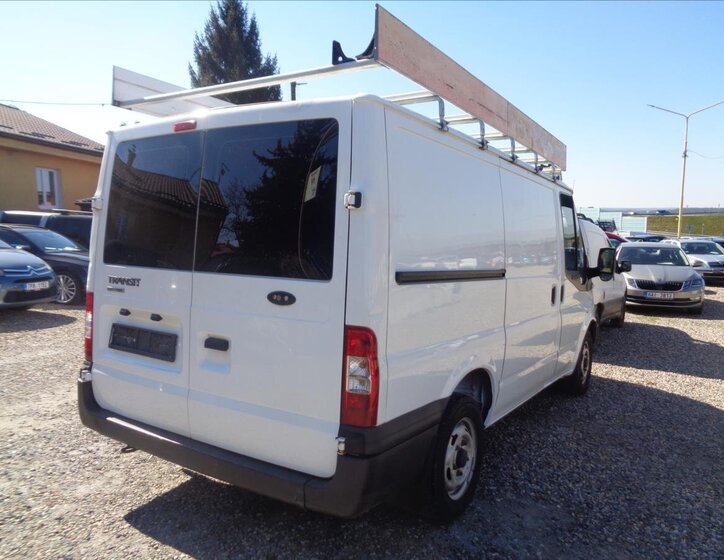 Ford Transit Skříň 2,2 l 74 kw