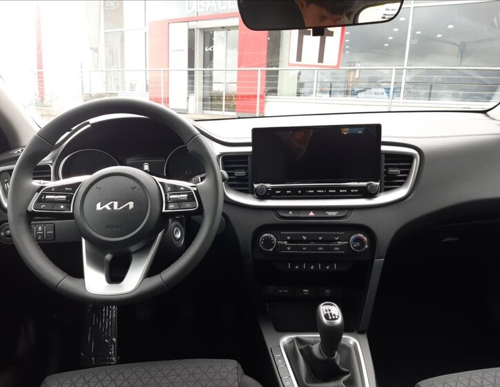 KIA Ceed 10