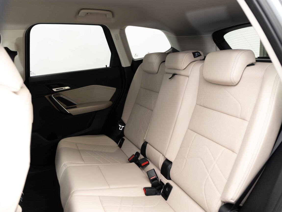 BMW iX1 SUV / Terénní 0,0 225 kw