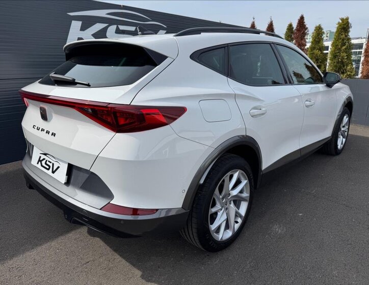 Cupra Formentor SUV / Terénní 2,0 l 110 kw
