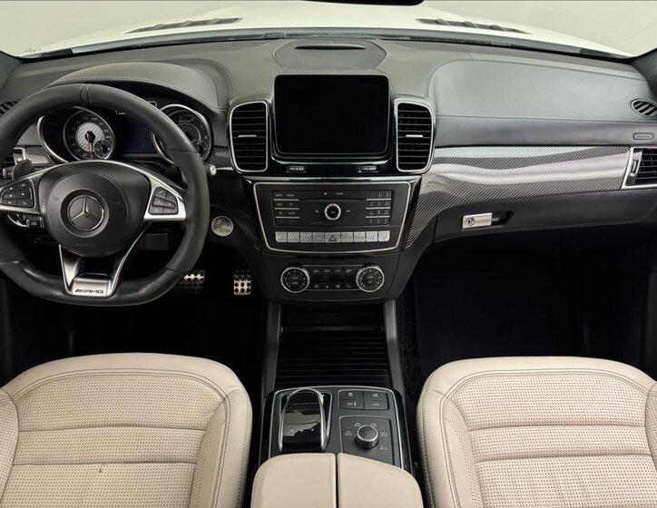Mercedes-Benz GLS SUV / Terénní 5,5 l 430 kw