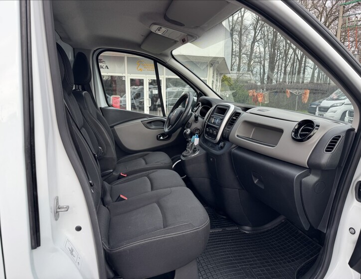 Renault Trafic 7