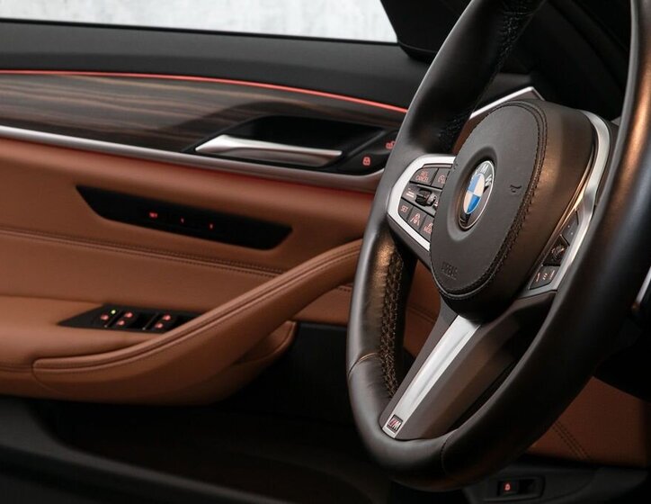 BMW Řada 5 Kombi 3,0 l 245 kw