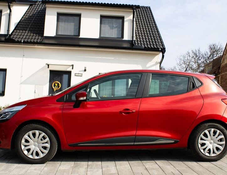 Renault Clio Hatchback 898,0 56 kw