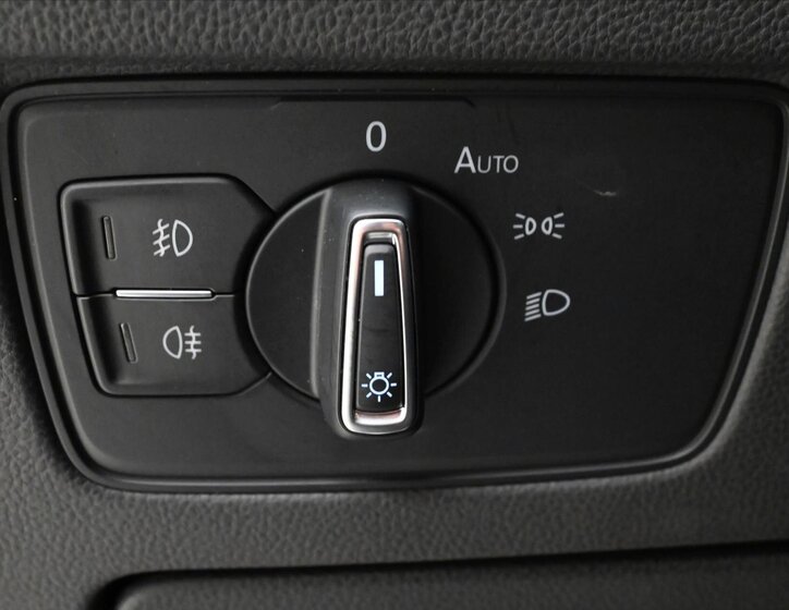 Volkswagen Passat Kombi 2,0 l 110 kw