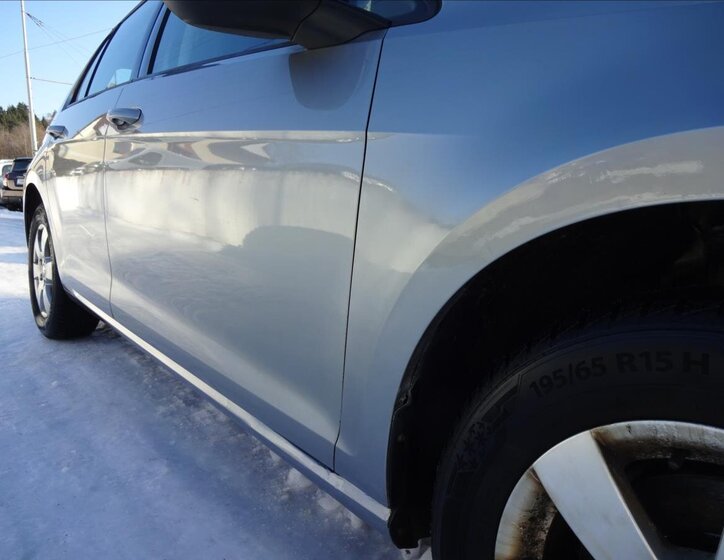 Volkswagen Golf Kombi 1,2 l 77 kw