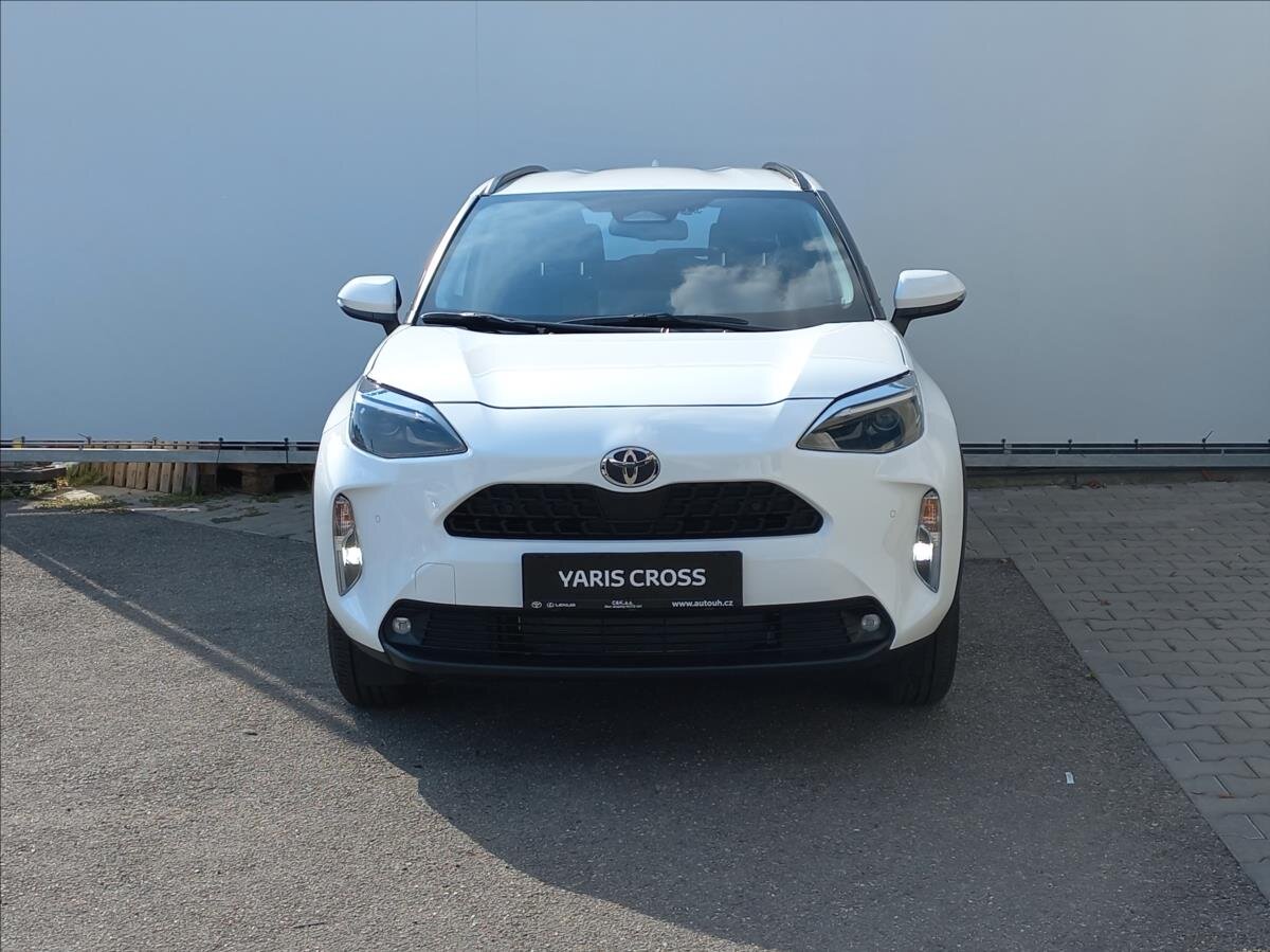 Toyota Yaris Cross CUV 1,5 l 68 kw
