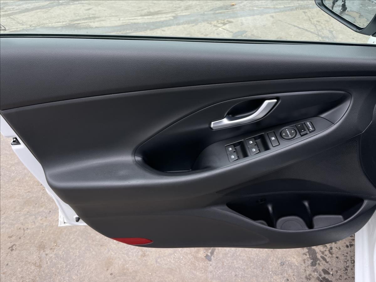 Hyundai i30 Hatchback 1,5 l 80 kw