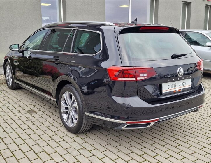 Volkswagen Passat Kombi 2,0 l 110 kw