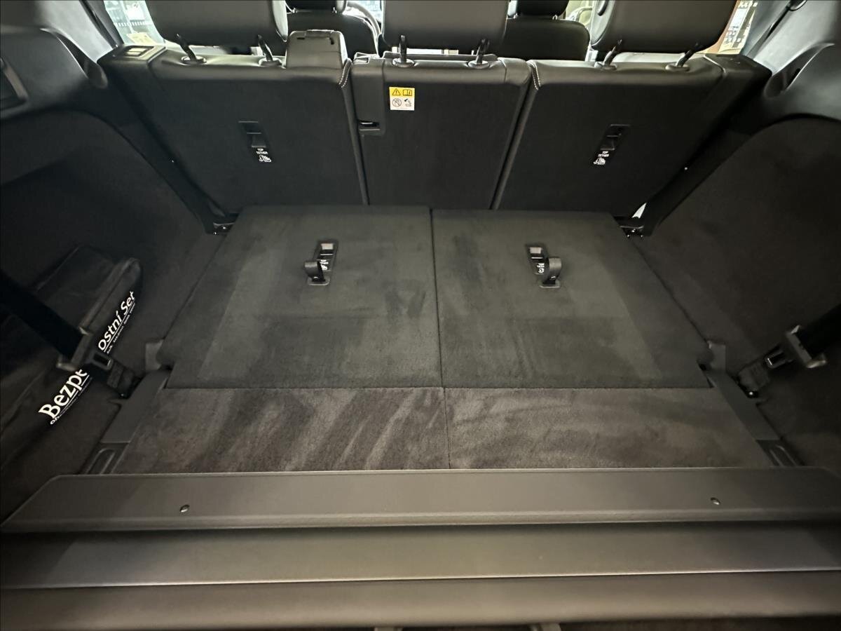 Land Rover Discovery SUV 3,0 l 257 kw